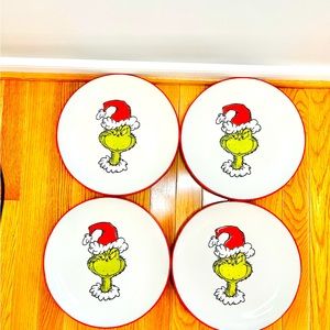 How the Grinch Stole Christmas  4 Dinner Plates.